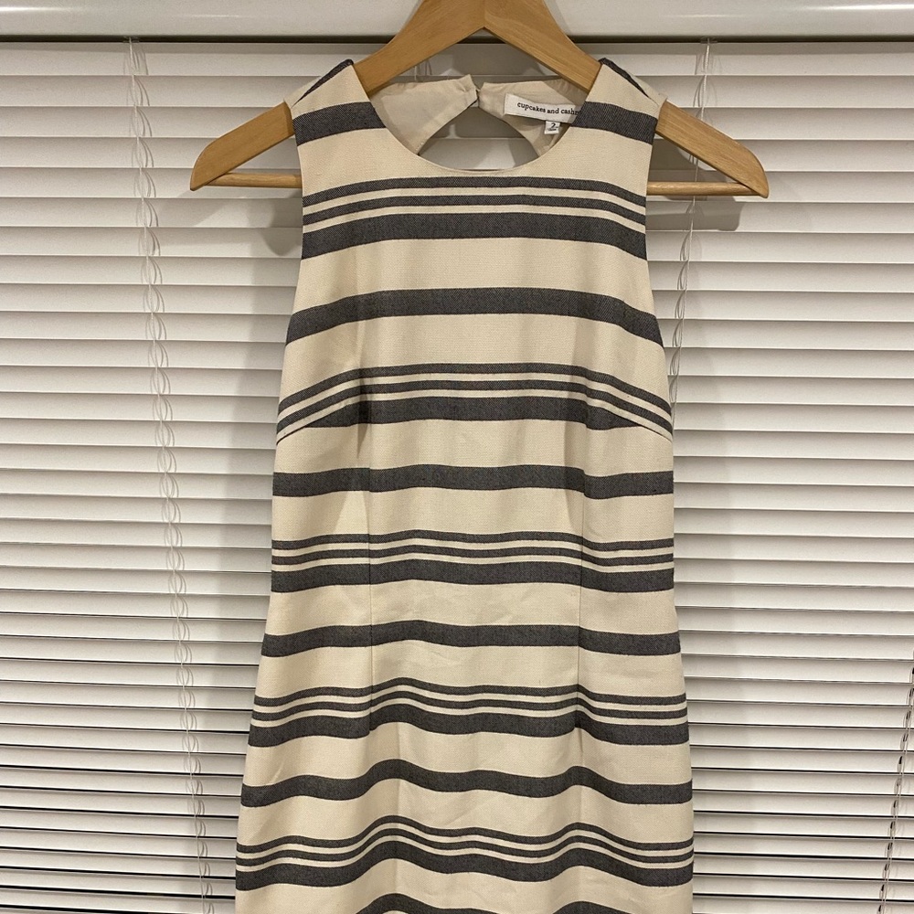 Cupcakes and Cashmere striped shift dress size 2
